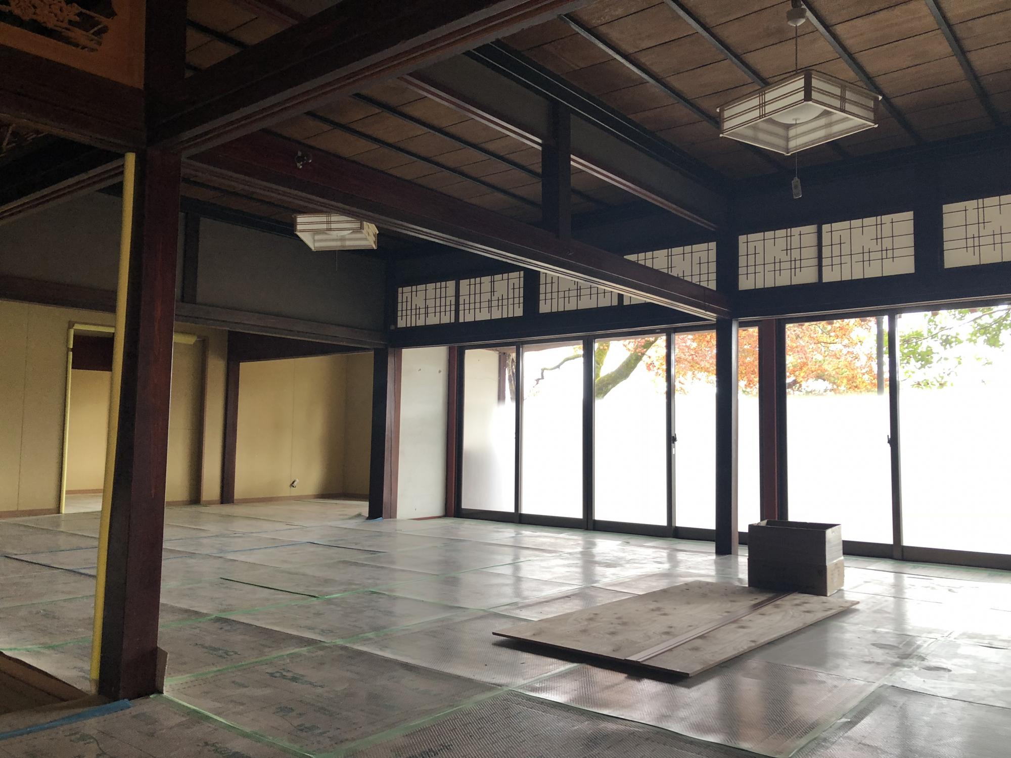 【富山市】趣のある昔ながらの和室を薪ストーブのある洋室に