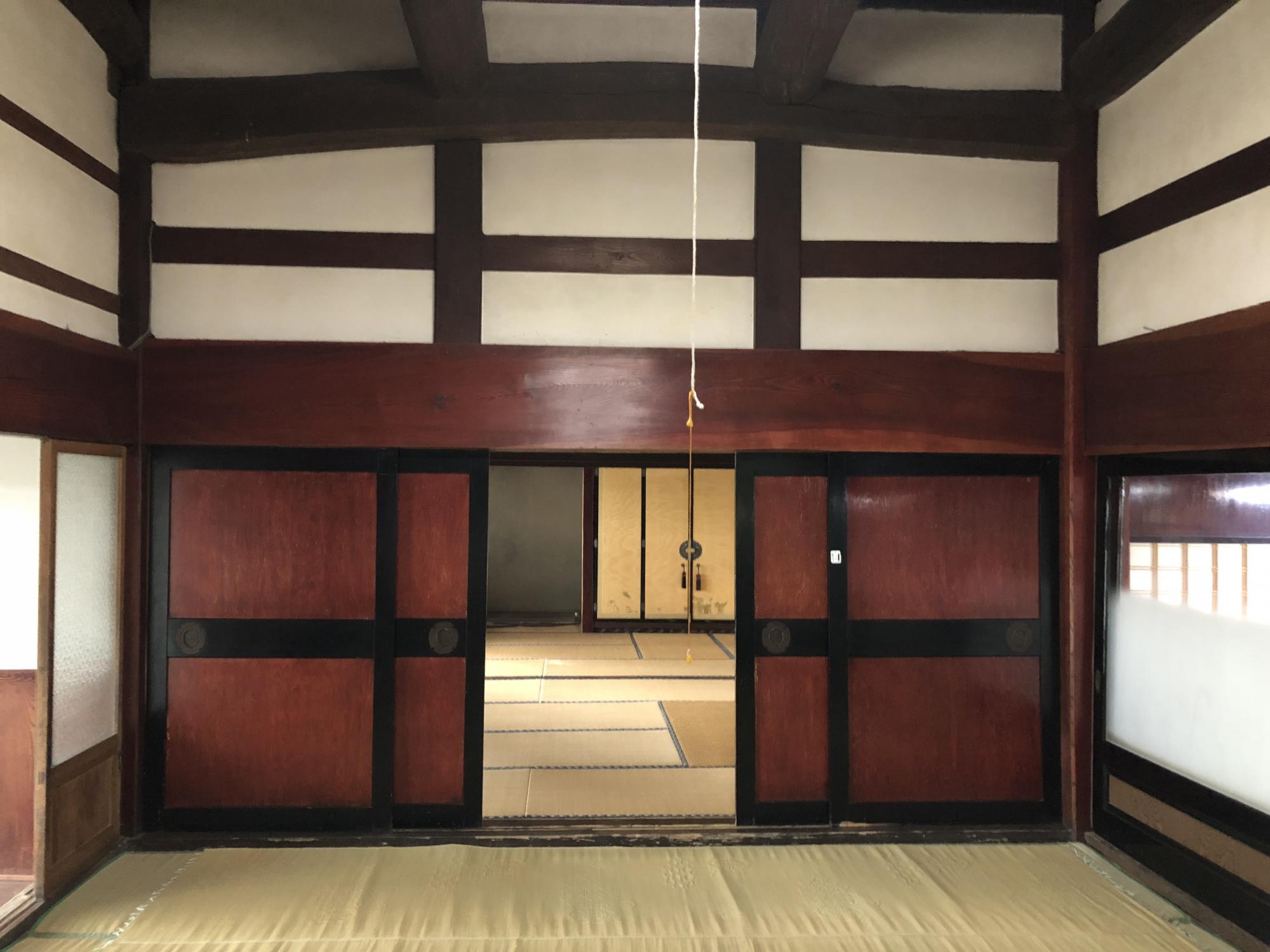 【富山市】趣のある昔ながらの和室を薪ストーブのある洋室に